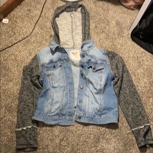 Jean jacket with cotton hood and sleeves